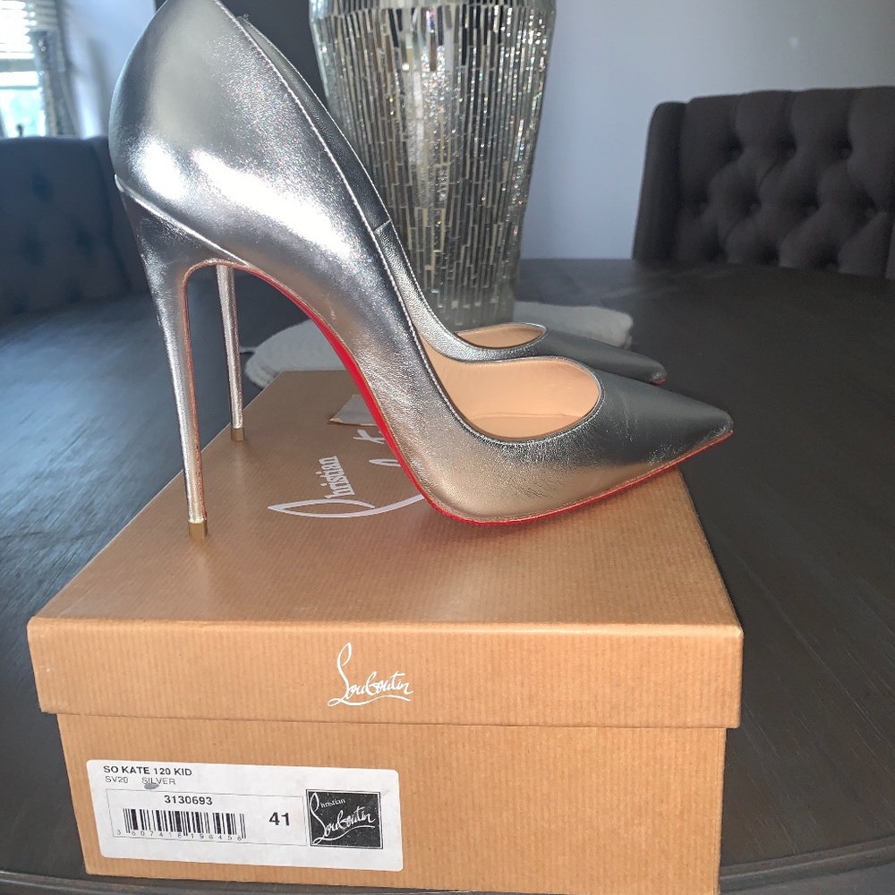 AUTHENTIC!!! Christian Louboutin Silver So Kate Size 41